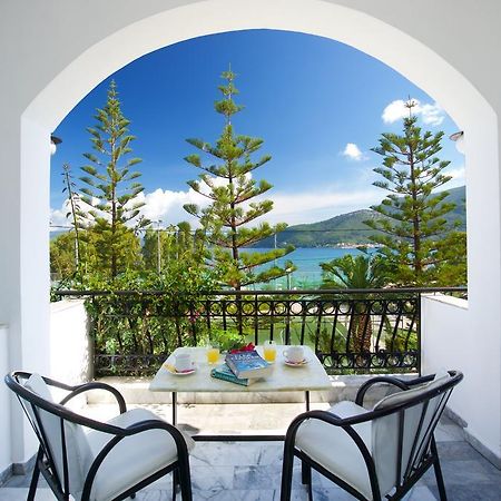 Hotel Athina Каравомилос Экстерьер фото